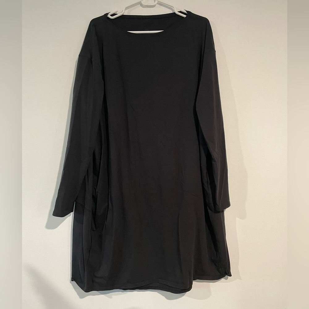 Very long oversized lululemon long sleeve night shirt